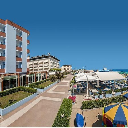 Hotel Marina Fano Ngoại thất bức ảnh