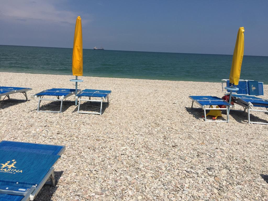 Hotel Marina Fano Ngoại thất bức ảnh